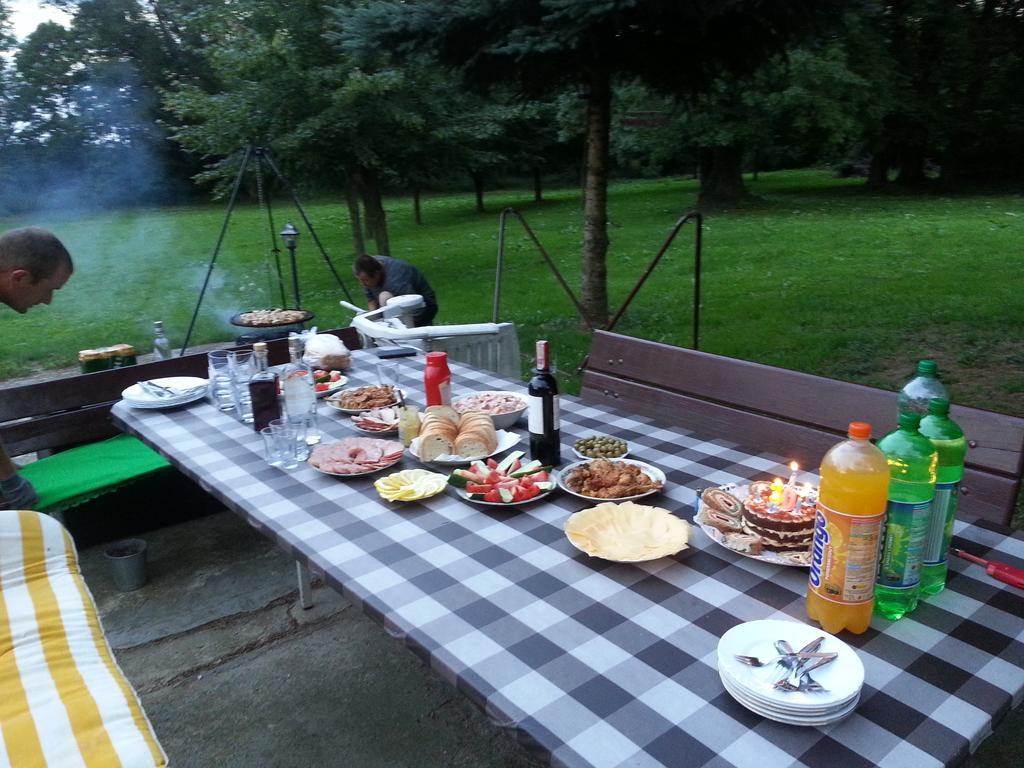 Palac Jastrowiec Bagian luar foto